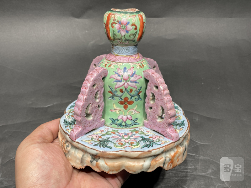 清乾隆 洋彩西番莲纹器座 - 图2